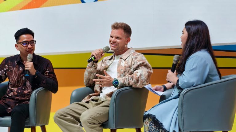 Kristian Hansen talkshow bersama FIFGROUP