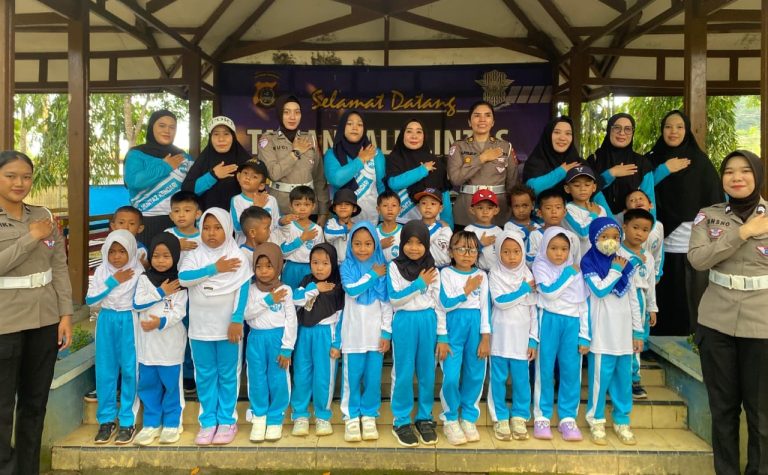 Ditlantas Polda Sultra Gelar Polisi Sahabat Anak