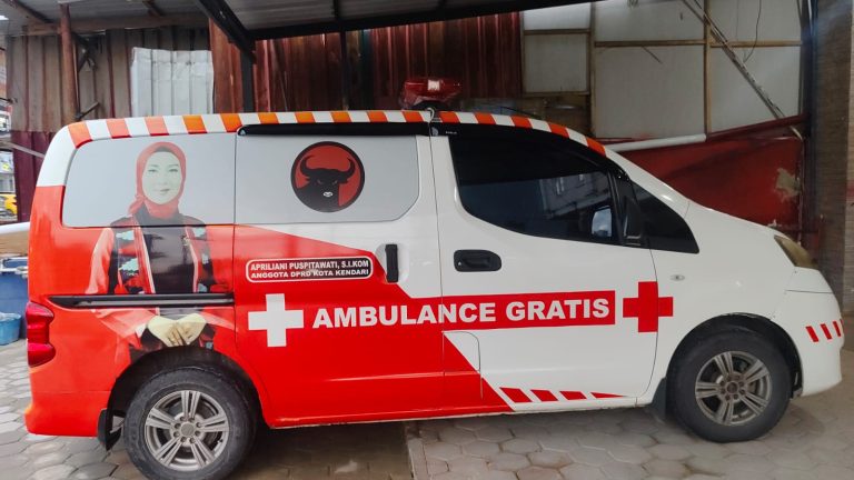 Apriliani Puspitawati Siapkan Ambulans